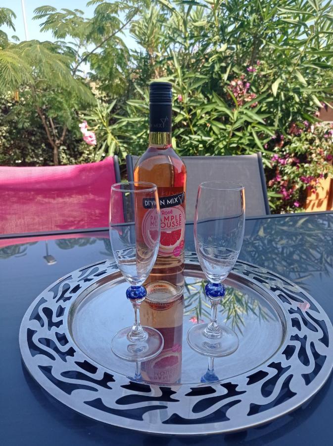 Appartement Cosy A Sanary Plage De Portissol-Climatise-Parking Prive エクステリア 写真